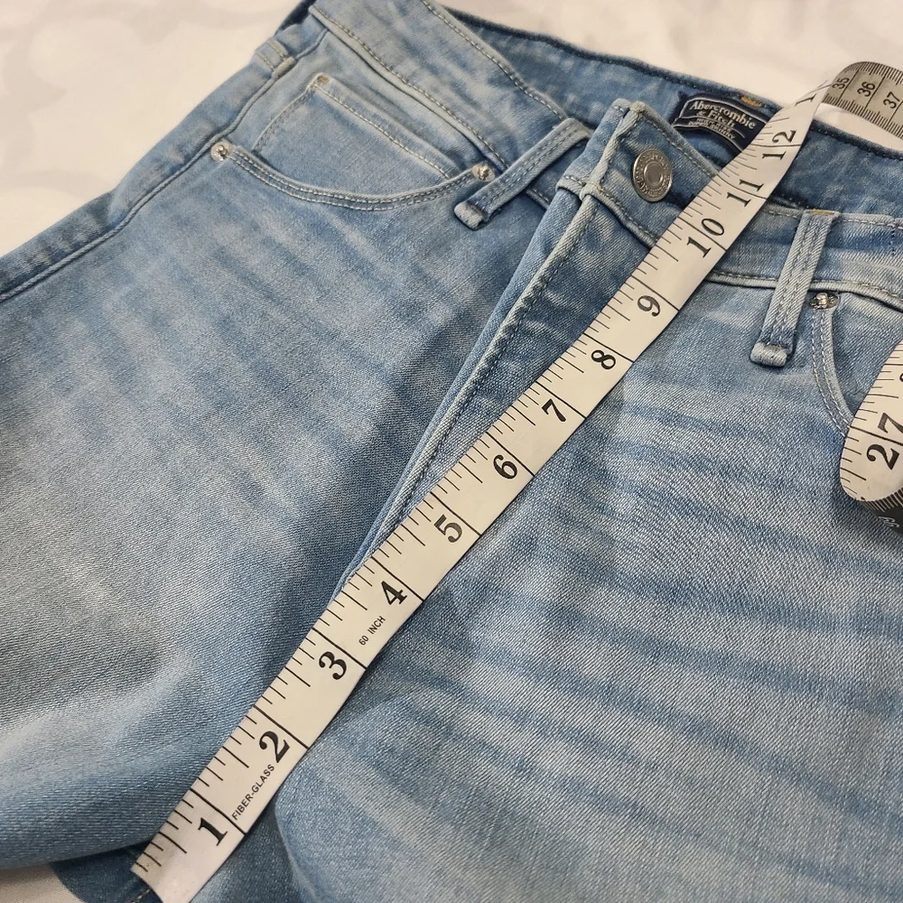 Abercrombie & Fitch‎ High Rise Super Skinny NWT Size 8 Short